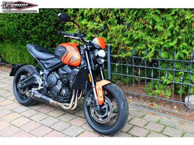 triumph - trident-660