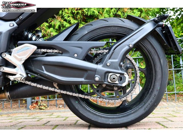 triumph - trident-660