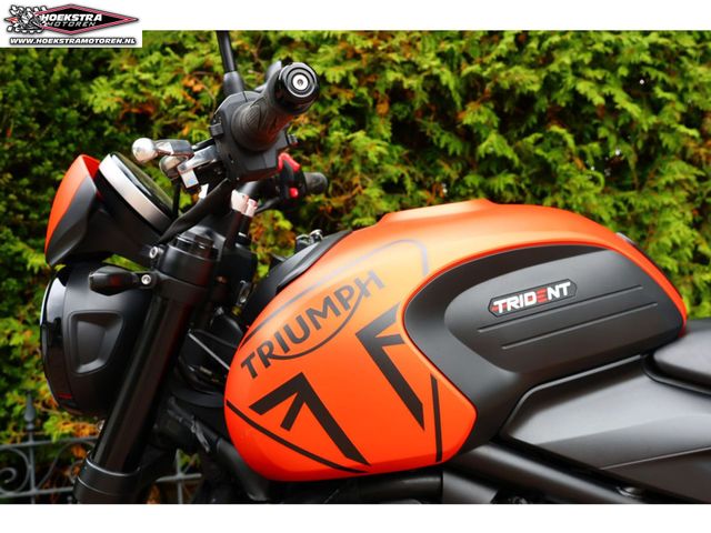 triumph - trident-660