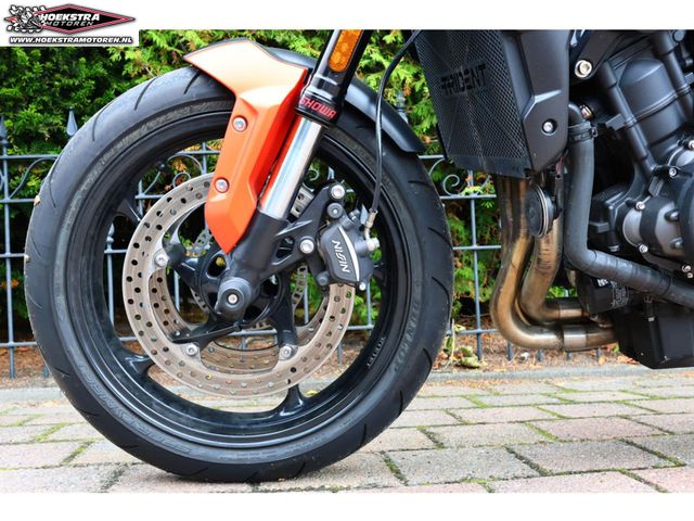 triumph - trident-660