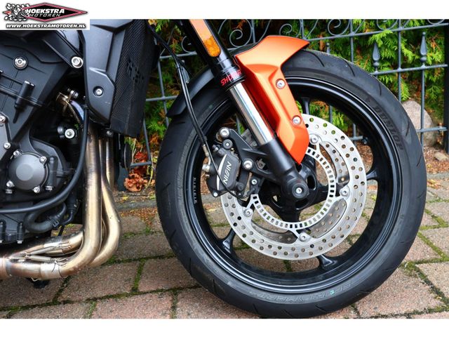 triumph - trident-660