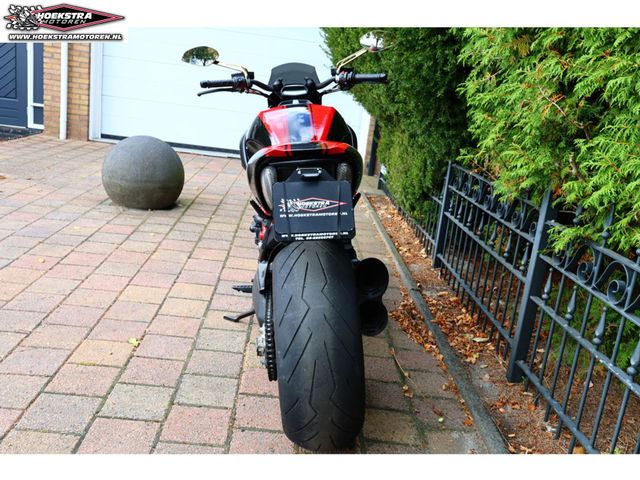 ducati - diavel