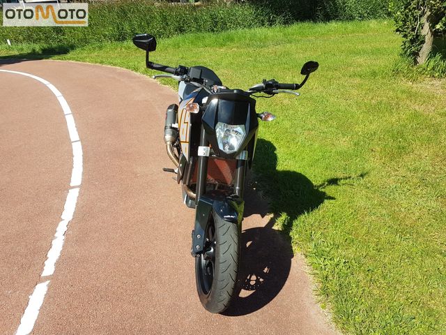 ktm - 690-duke