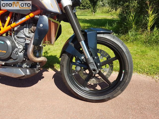 ktm - 690-duke