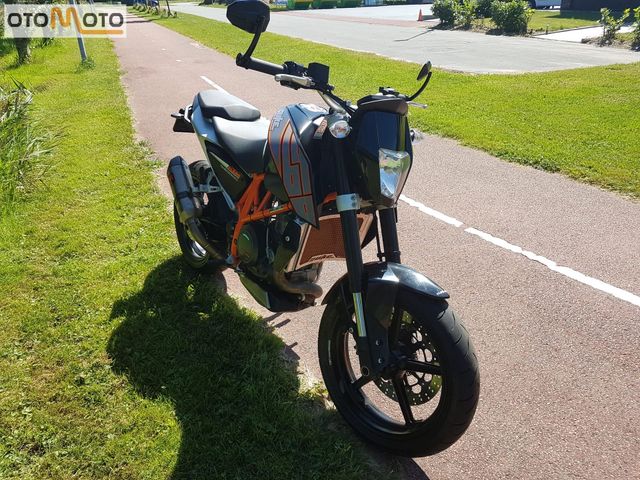 ktm - 690-duke