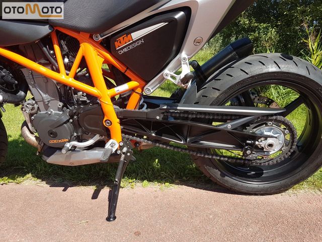 ktm - 690-duke