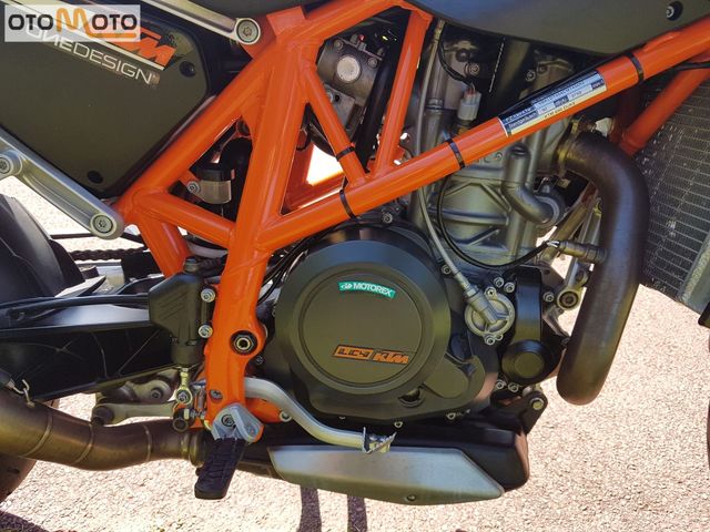 ktm - 690-duke