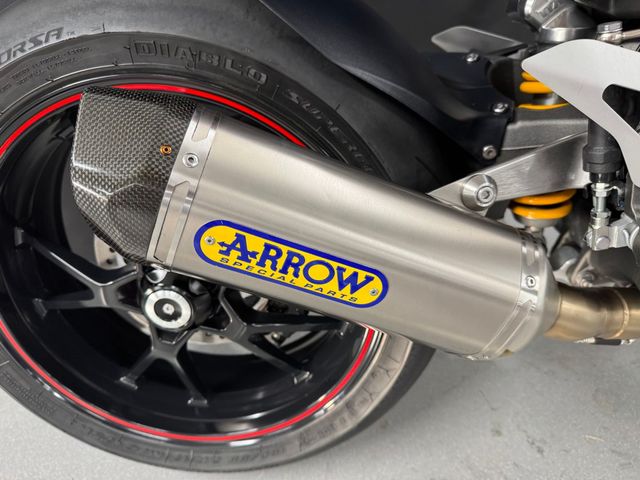 triumph - speed-triple-r