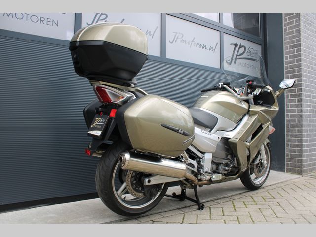 yamaha - fjr-1300