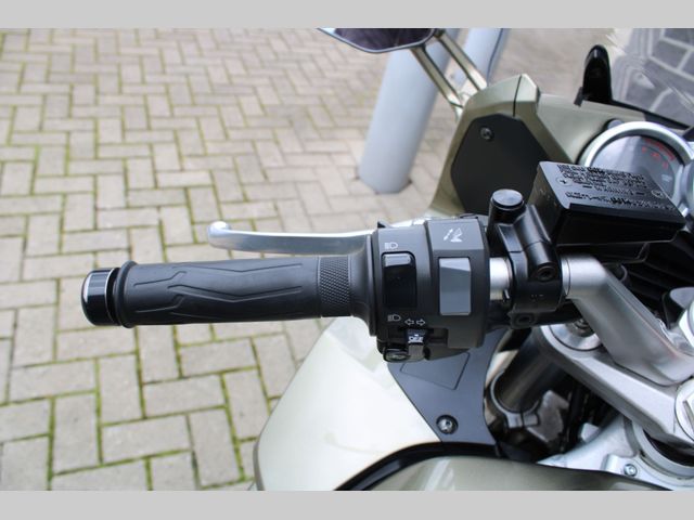 yamaha - fjr-1300
