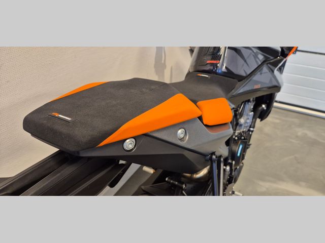 ktm - 990-super-duke
