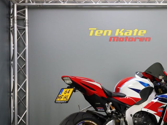 honda - cbr-1000-rr-fireblade