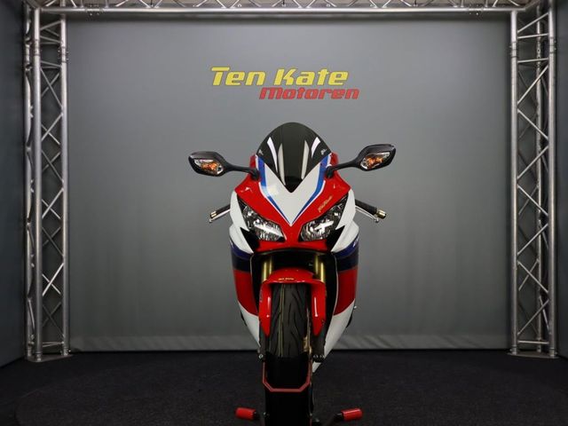 honda - cbr-1000-rr-fireblade