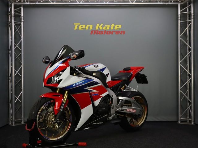 honda - cbr-1000-rr-fireblade
