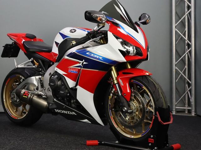 honda - cbr-1000-rr-fireblade