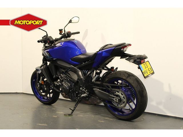 yamaha - mt-09-y-amt
