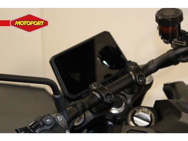 yamaha - mt-09-y-amt