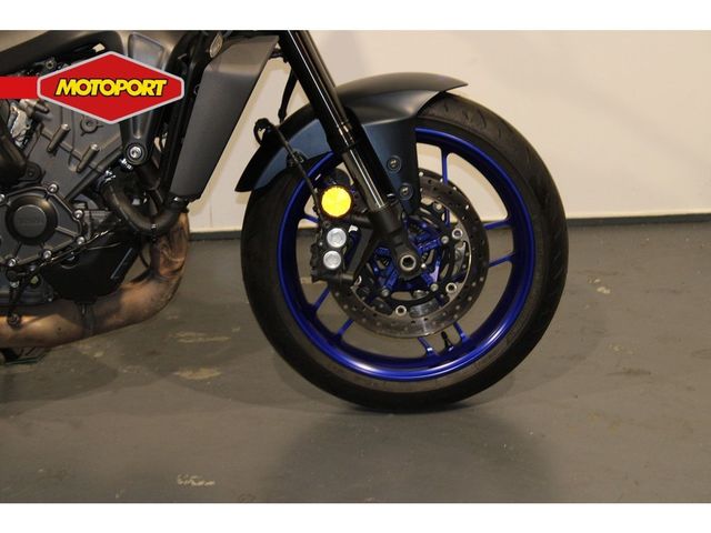 yamaha - mt-09-y-amt