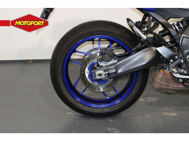 yamaha - mt-09-y-amt