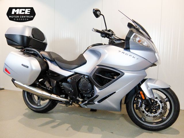 triumph - trophy-1200