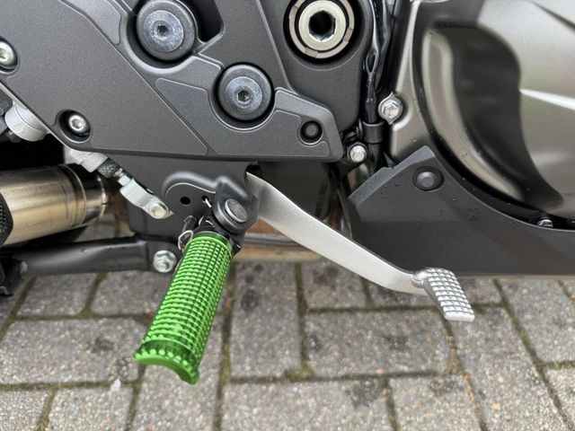kawasaki - versys-1000-se-grand-tourer