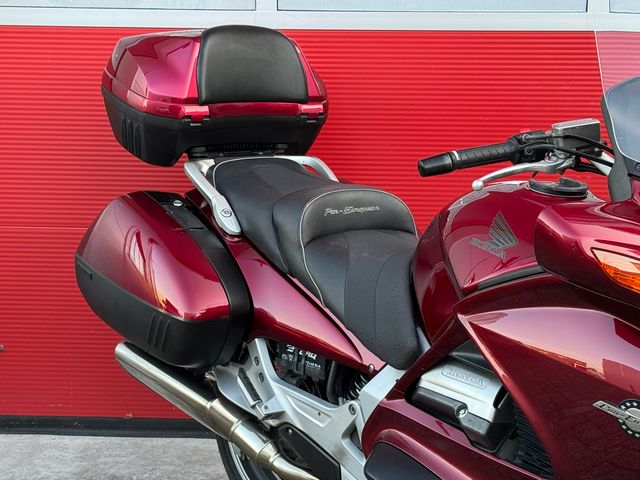 honda - st-1300-pan-european