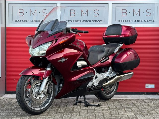honda - st-1300-pan-european
