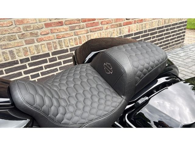 harley-davidson - road-glide-special-fltrxs
