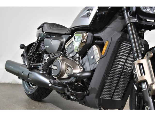 QJMOTOR - srv-600-v