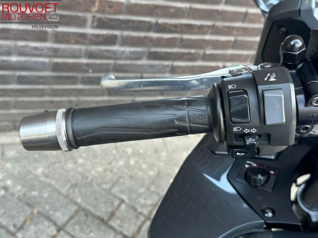 yamaha - fjr-1300