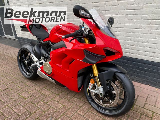 ducati - panigale-v4-s