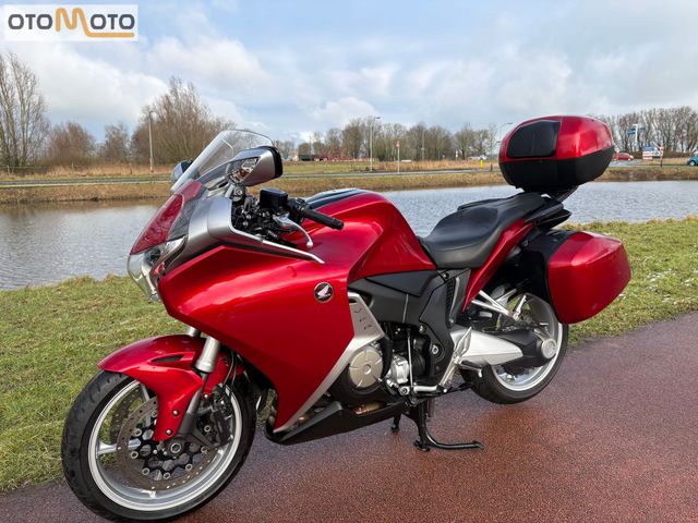 honda - vfr-1200-f-c-abs