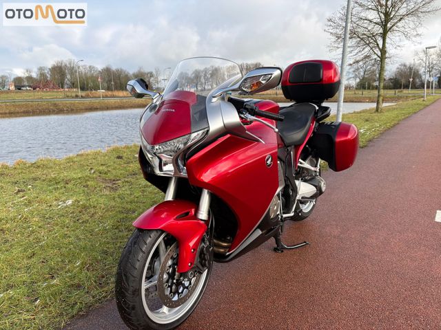 honda - vfr-1200-f-c-abs