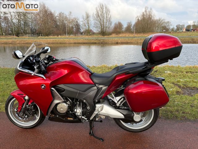 honda - vfr-1200-f-c-abs