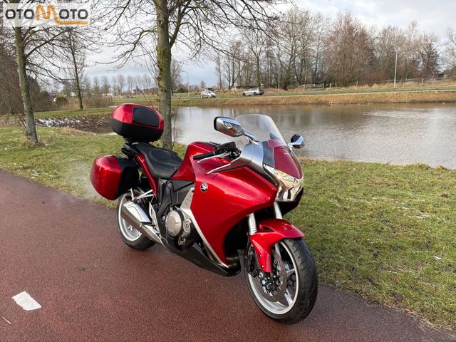 honda - vfr-1200-f-c-abs