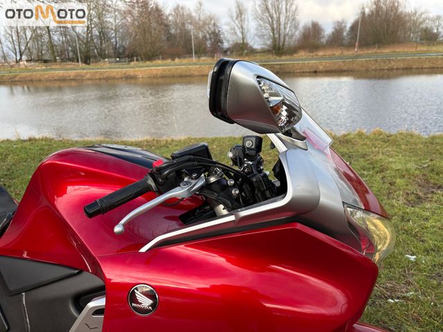 honda - vfr-1200-f-c-abs