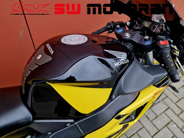 honda - cbr-900-rr-fireblade