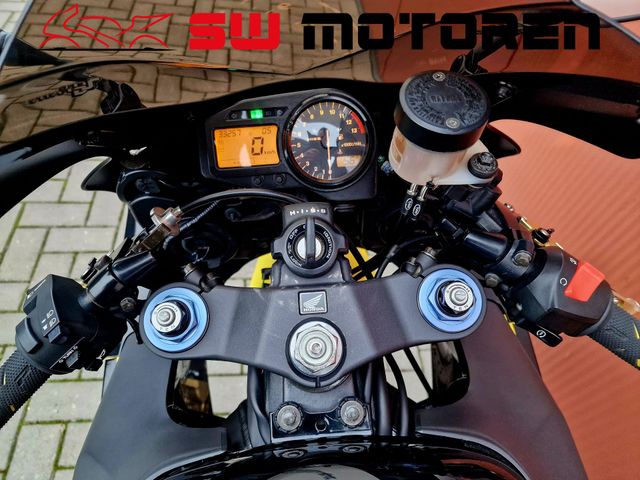 honda - cbr-900-rr-fireblade