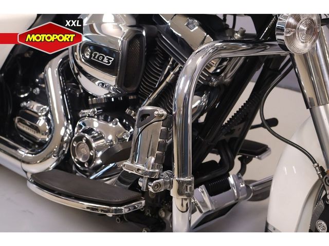 harley-davidson - road-king-classic-flhrc