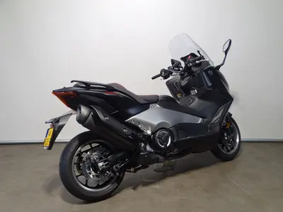 YAMAHA TMAX 25TH ANNIVERSARY – foto 3