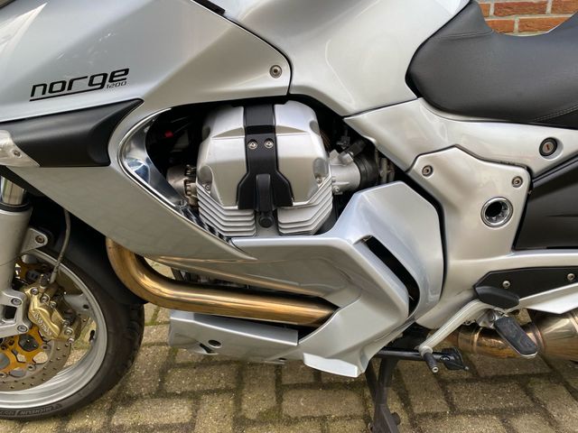 moto-guzzi - norge-1200-gt