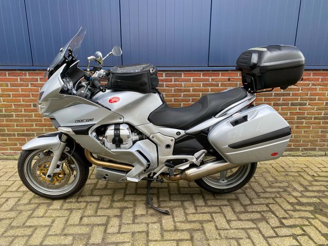 moto-guzzi - norge-1200-gt