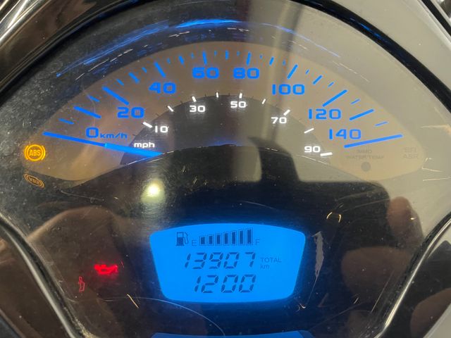 vespa - gts-300-abs