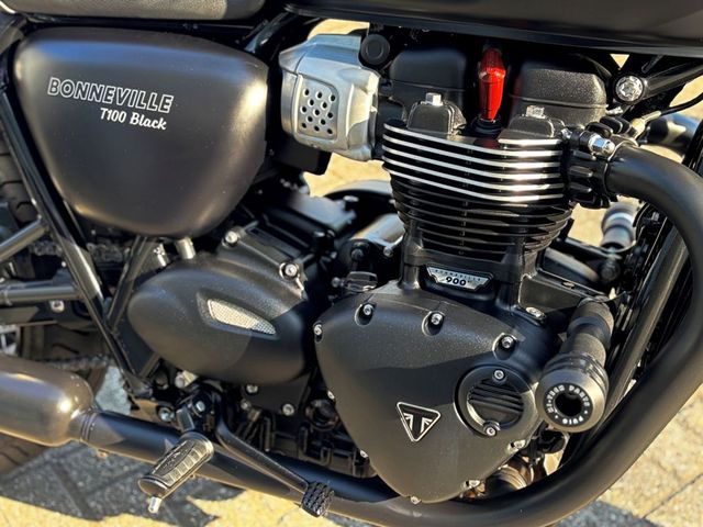 triumph - bonneville-t-100-black