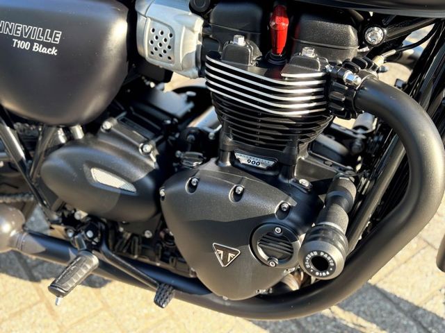 triumph - bonneville-t-100-black