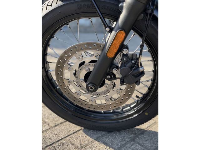 triumph - bonneville-t-100-black