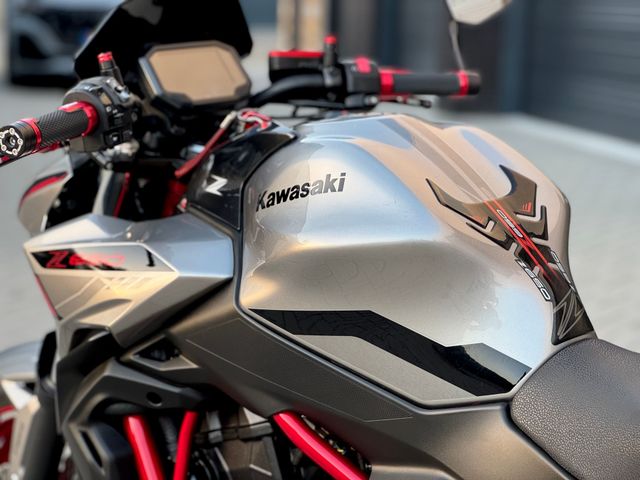 kawasaki - z650