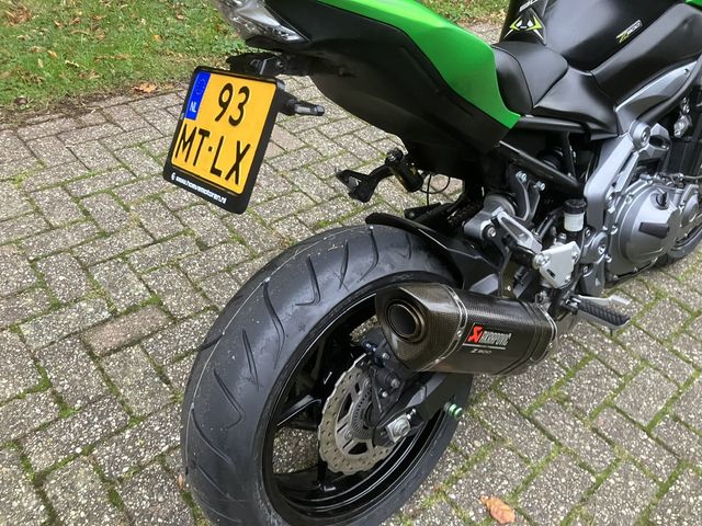 kawasaki - z900