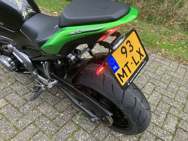 kawasaki - z900