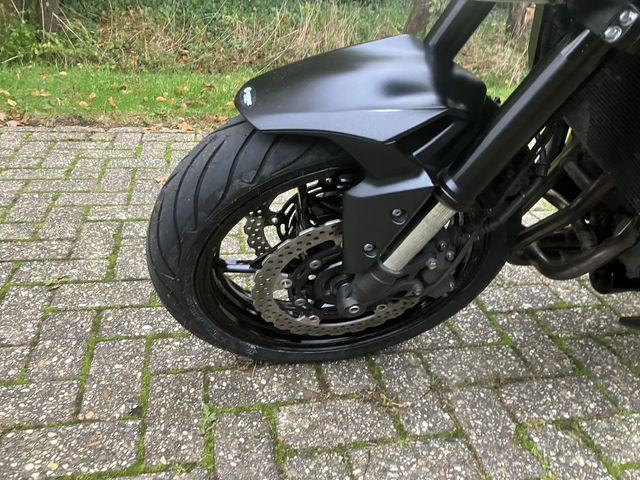 kawasaki - z900